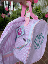 Load image into Gallery viewer, Mint Gumdrop Seersucker Lunchbox